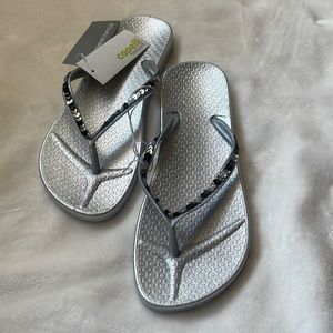 Capelli silver sequence flip flops